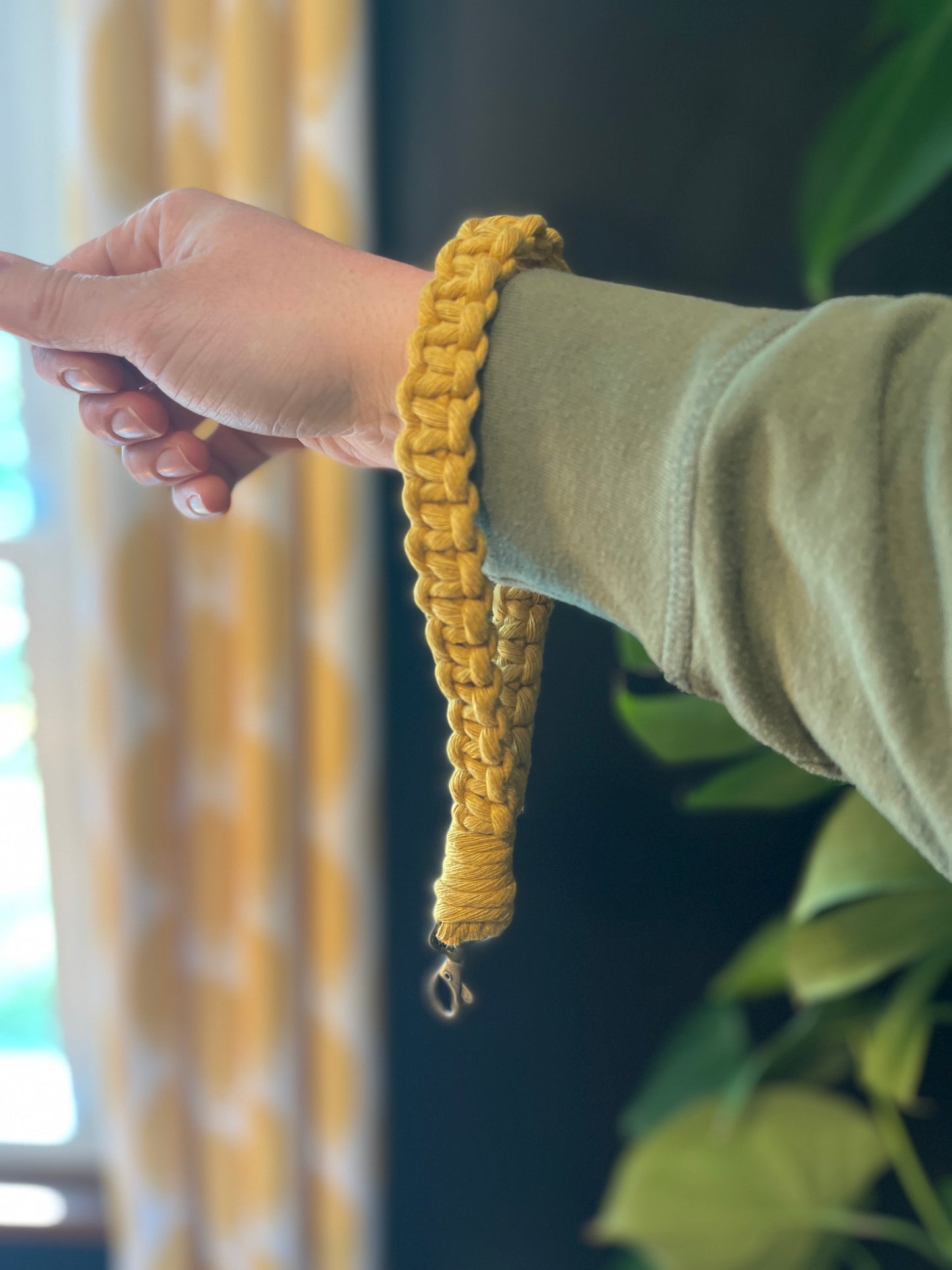 Macramé Wristlet